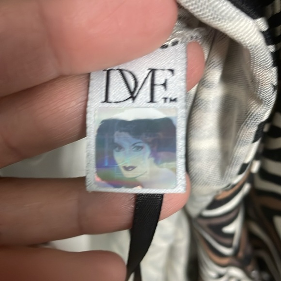 Diane Von Furstenberg Vintage Gaby Brown Diamond Geometric Silk Shift size 4 - Picture 5 of 8